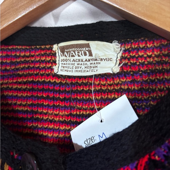 Montgomery Ward Vintage Knit Shall / Poncho - Picture 6 of 7